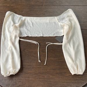 Le Lis Long Sleeve Open Tie Back Crop Top in Cream